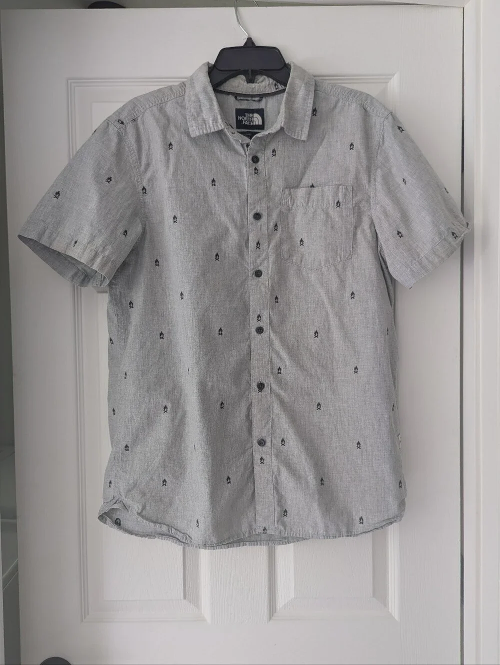 The North Face Bonfire Men's Short-Sleeve Button-Up Shirt - Light Gray